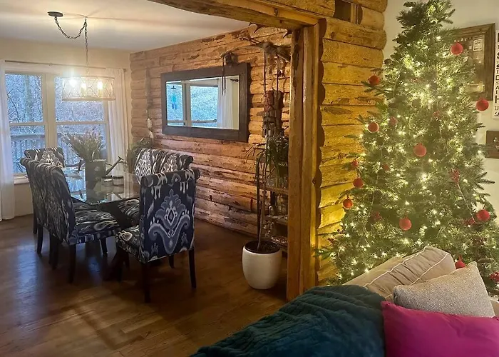 House Perfect For Family Of 10