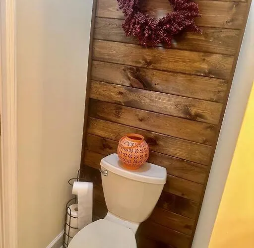 House Perfect For Family Of 10 Putnam