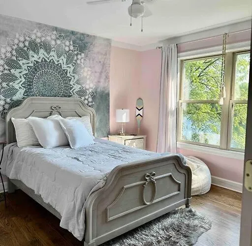 Дом отдыха House Perfect For Family Of 10 *