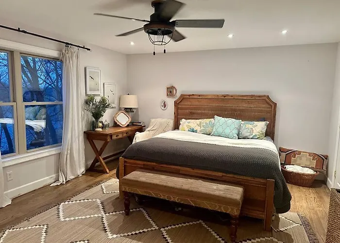 House Perfect For Family Of 10 Дом отдыха Putnam